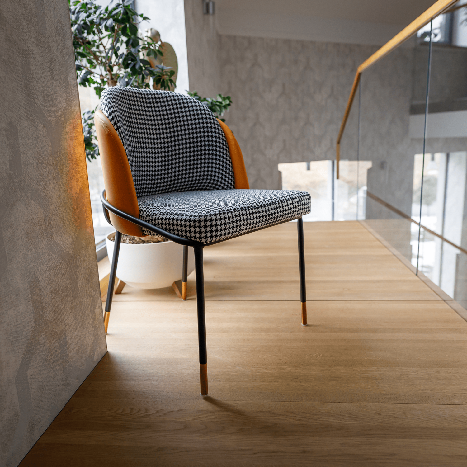 Scaun de luat masa, model alb-negru / piele ecologică camel, KIRNA - imagine 9